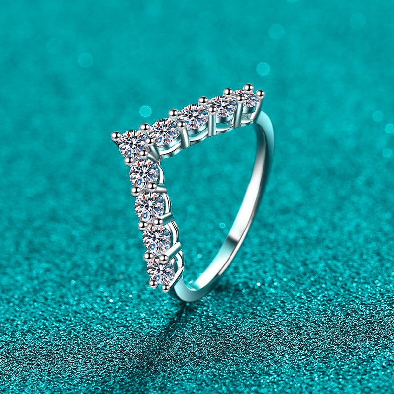 925 Sterling Silver Moissanite V Shape Ring - Drazelle Store