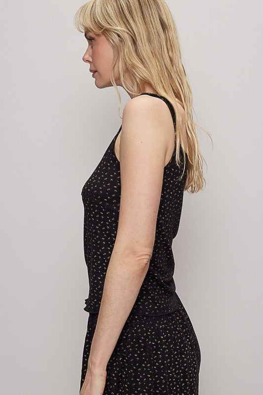 POL Floral Scoop Neck Adjustable Strap Cami - Drazelle Store