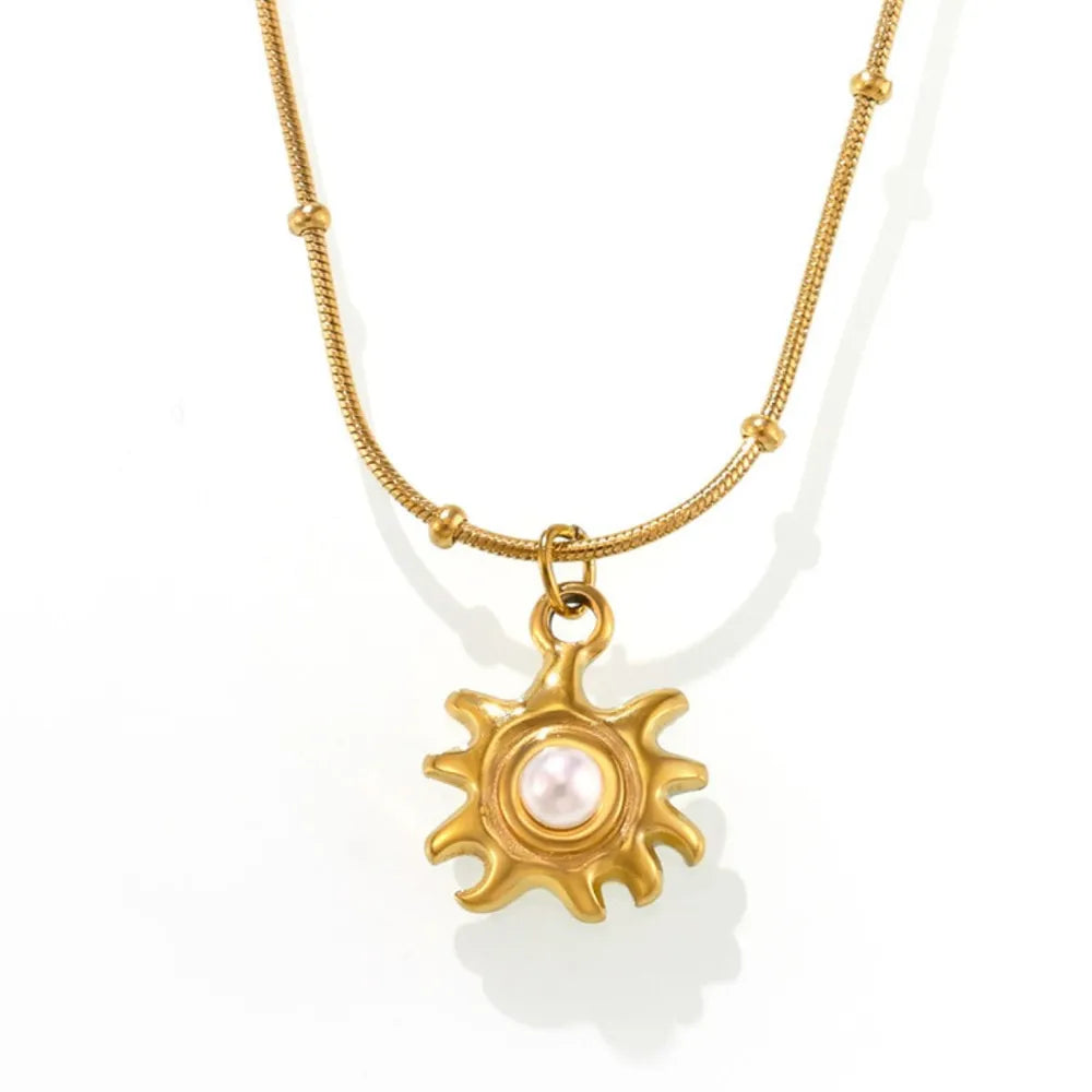 18K Gold-Plated Shell Pearl Necklace - Drazelle Store