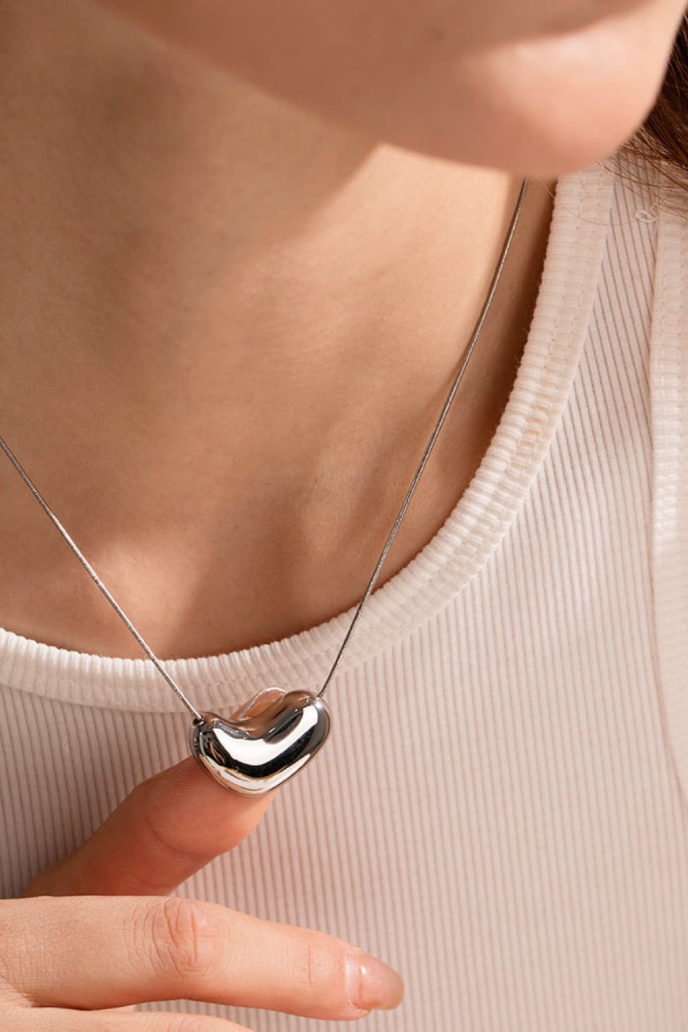 Heart Shape Pendant Necklace - Drazelle Store