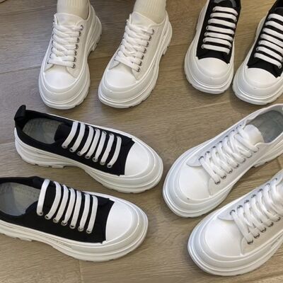 Lace Up Round Toe Platform Sneakers - Drazelle Store