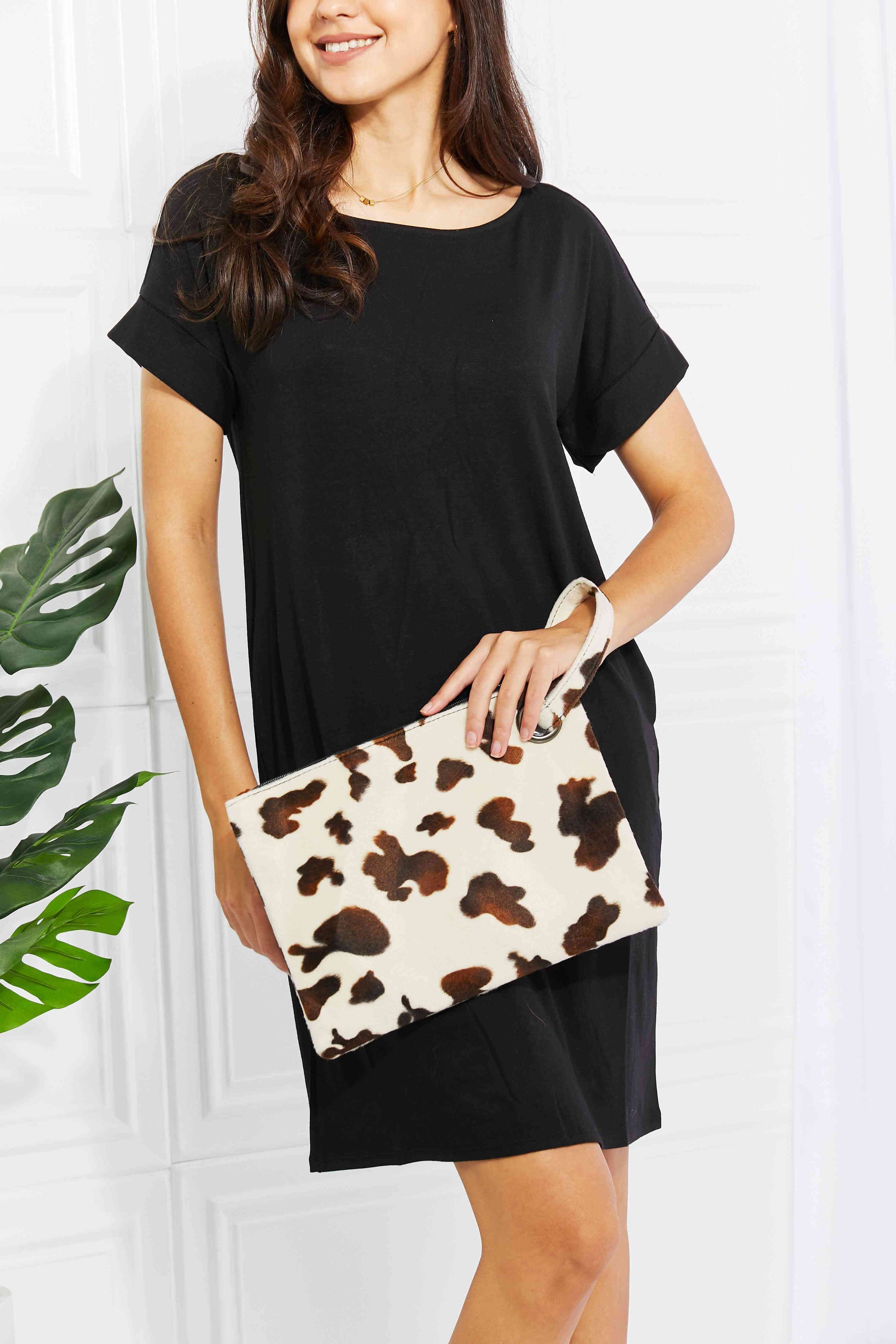 Come Along Animal Print Wristlet - Drazelle Store