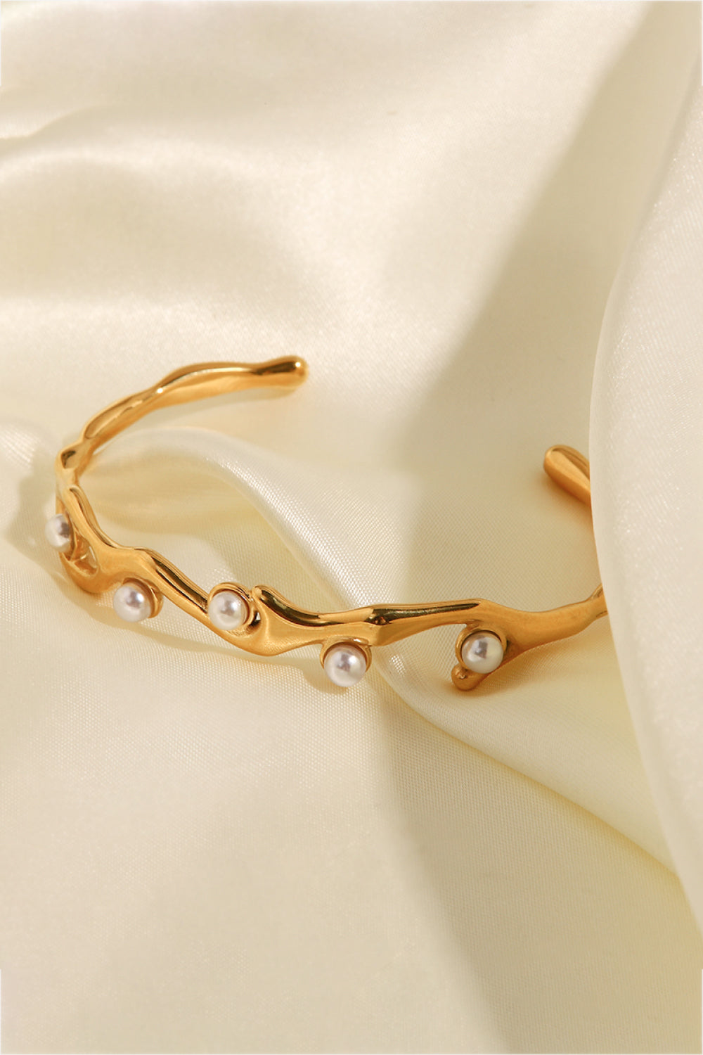 Inlaid Synthetic Pearl Open Bracelet - Drazelle Store