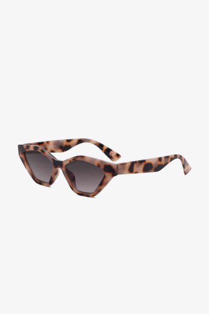 Cat Eye Polycarbonate Sunglasses - Drazelle Store