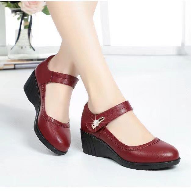 High Quality Soft Bottom Leather Shoes Non-slip Wedge Middle-aged And Elderly Pumps - Drazelle Store