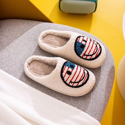 Melody Smiley Face Slippers - Drazelle Store