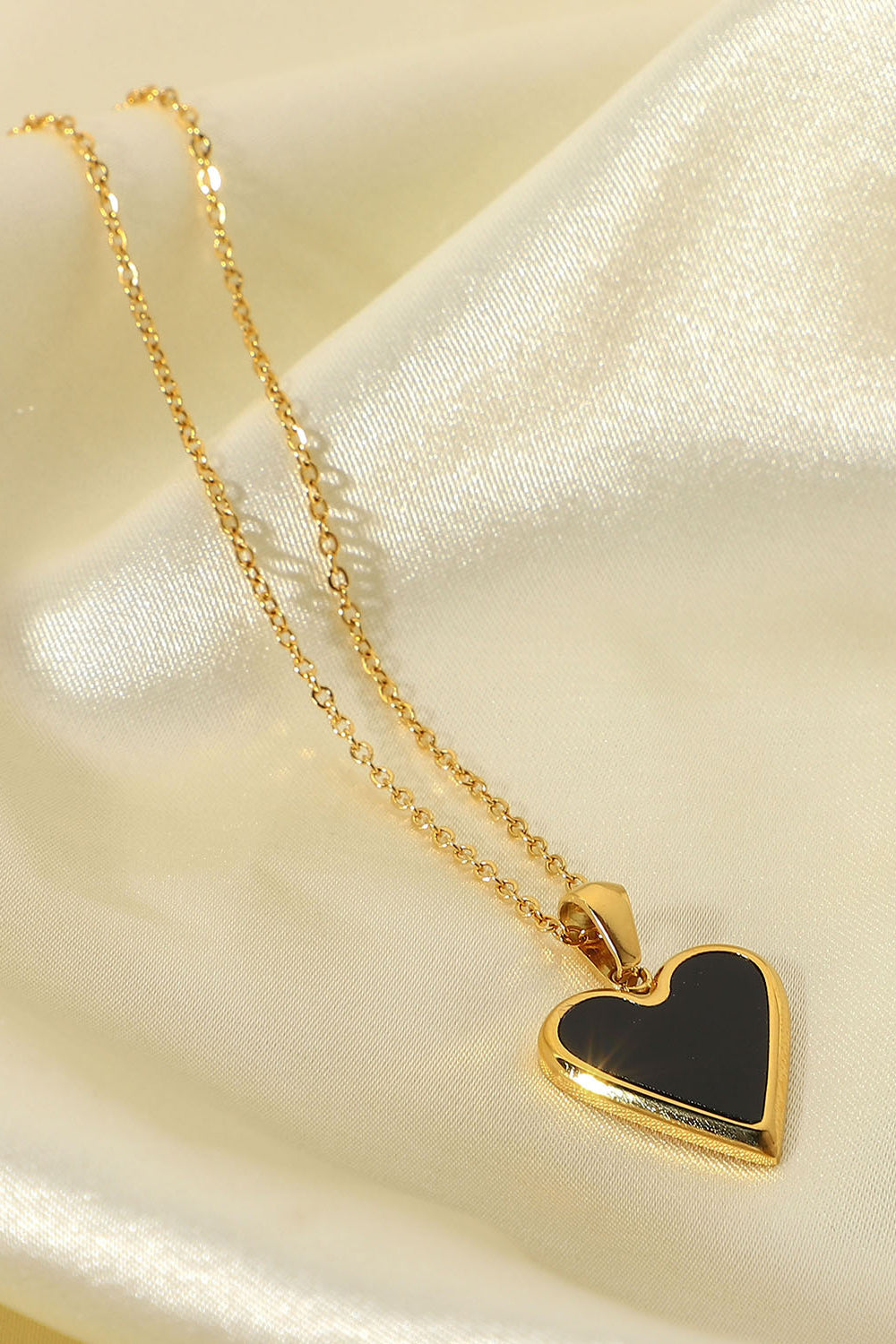 Bordered Heart Chain Necklace - Drazelle Store