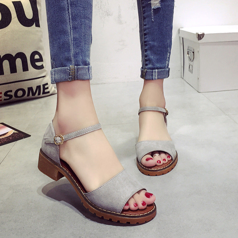 One-button buckle sandals