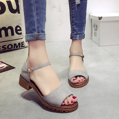 One-button buckle sandals