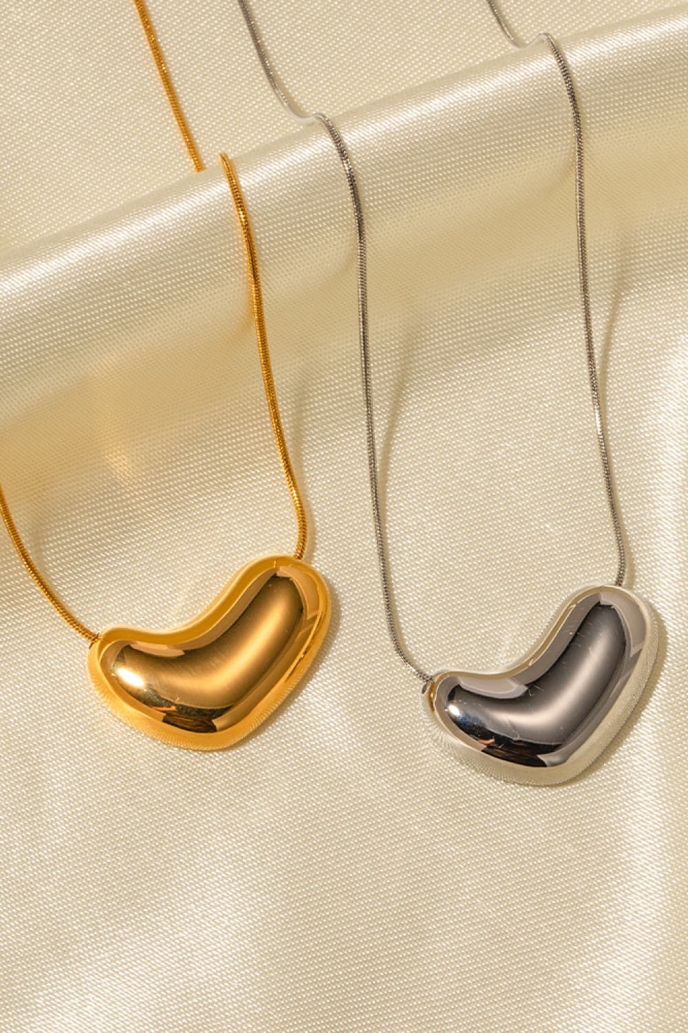 Heart Shape Pendant Necklace - Drazelle Store