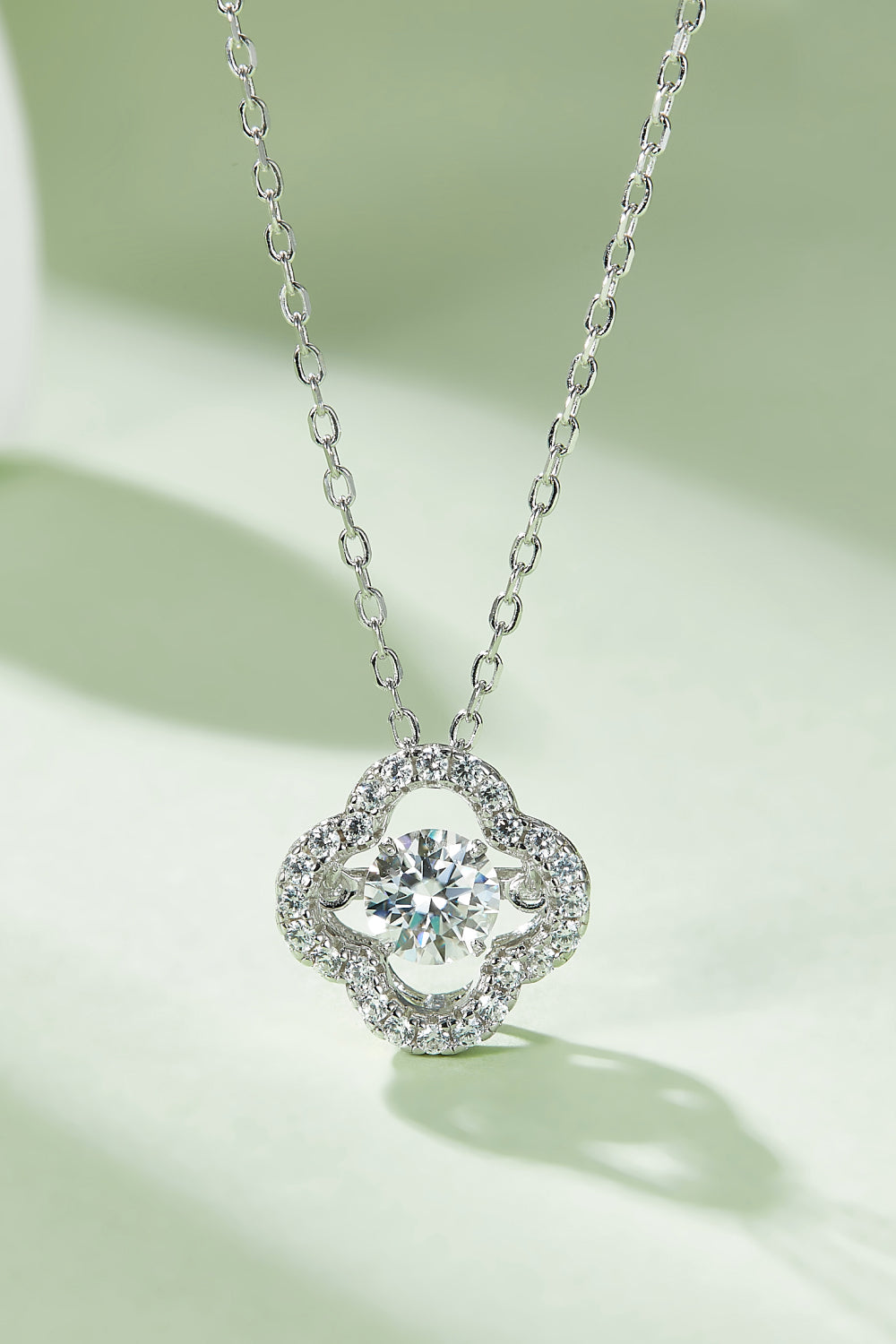 Moissanite Four Leaf Clover Pendant Necklace - Drazelle Store