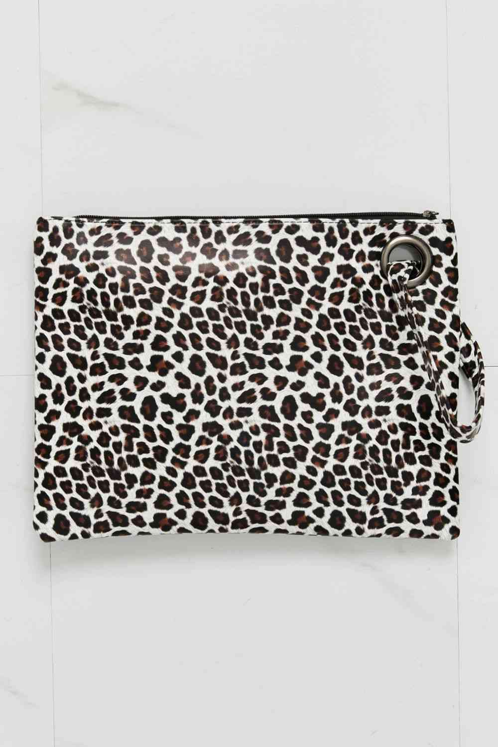 Come Along Animal Print Wristlet - Drazelle Store