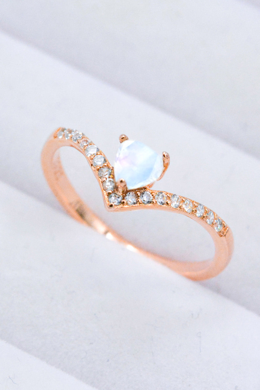 Moonstone Heart-Shaped Ring - Drazelle Store