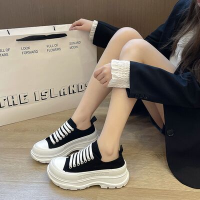 Lace Up Round Toe Platform Sneakers - Drazelle Store