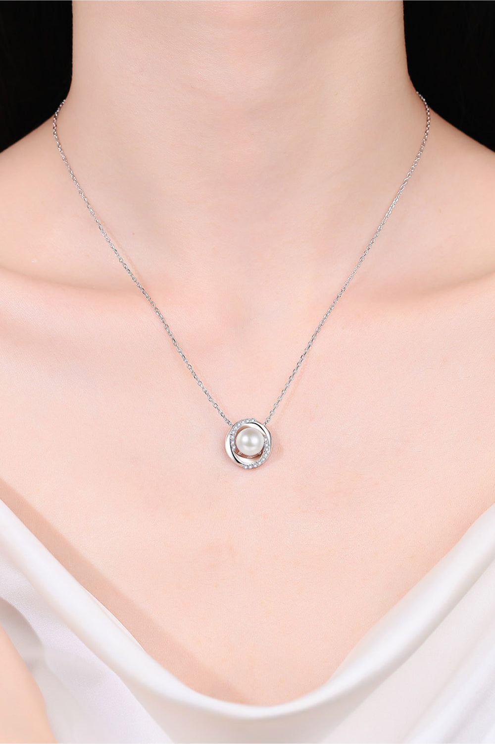 Moissanite Pearl Rhodium-Plated Necklace - Drazelle Store