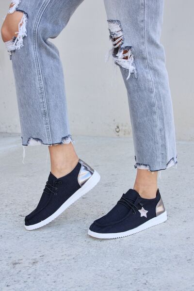 Forever Link Star Lace-Up Flat Sneakers - Drazelle Store