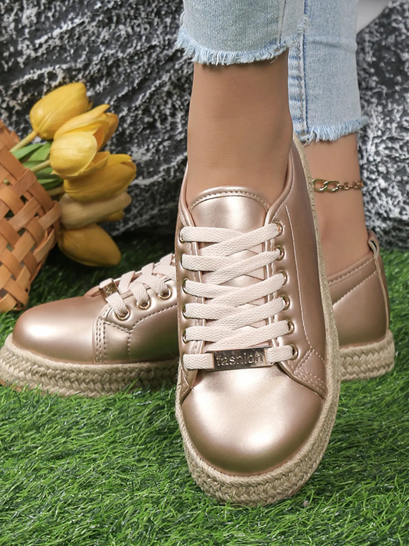 Round Toe Platform Sneakers - Drazelle Store