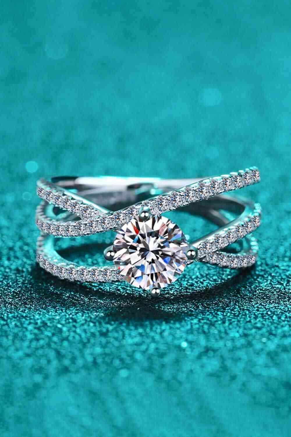 1 Carat Moissanite Crisscross Ring - Drazelle Store