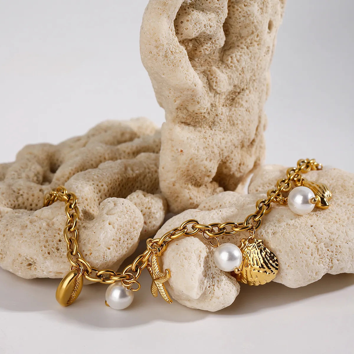 Ocean Theme Stainless Steel Chain Bracelet with Seashell and Starfish Pendants - Drazelle Store