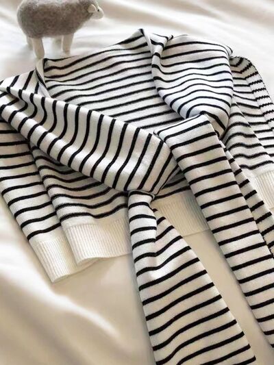 Striped Contrast Knit Wrap - Drazelle Store