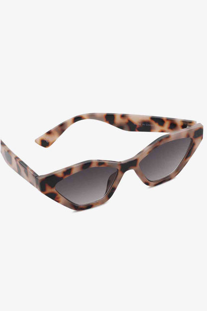 Cat Eye Polycarbonate Sunglasses - Drazelle Store