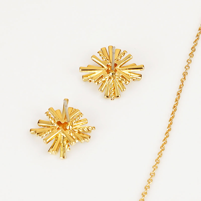 Starburst Gold-Plated Earrings and Necklace Set - Drazelle Store