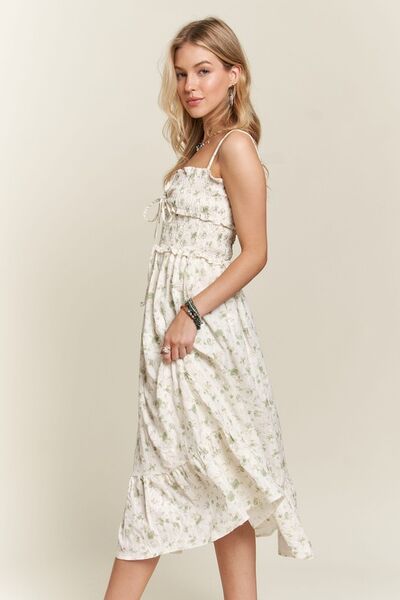 ADORA Smocked Floral Sweetheart Neck Cami Dress - Drazelle Store