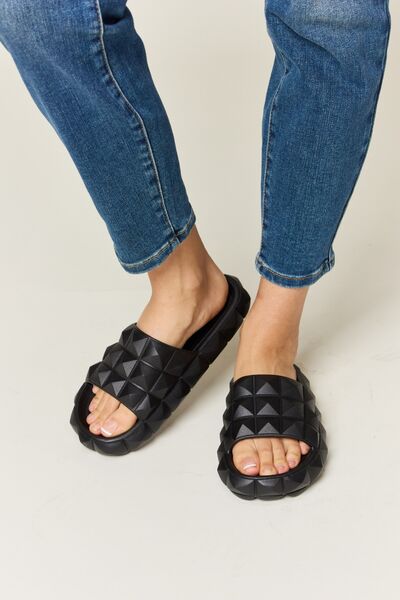 WILD DIVA Pyramid Stud Toe Band Footbed Sandals - Drazelle Store