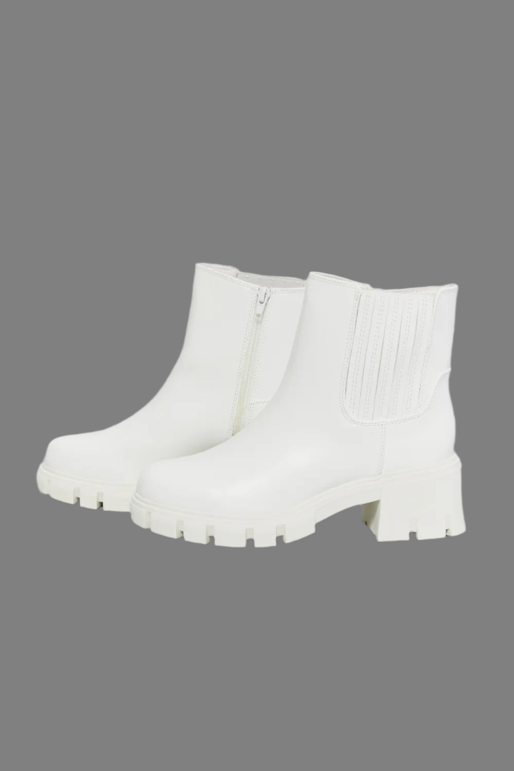 MMShoes What It Takes Lug Sole Chelsea Boots in White